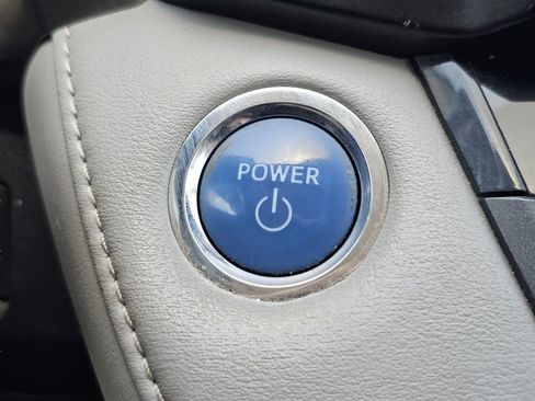 Used 2016 Toyota RAV4 XLE AWD/4WD image 15