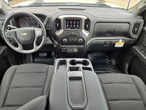 New 2026 Chevrolet Silverado 3500 W/T AWD/4WD image 9