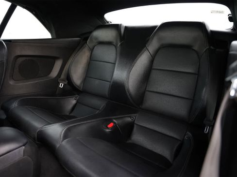 Used 2022 Ford Mustang Premium image 18