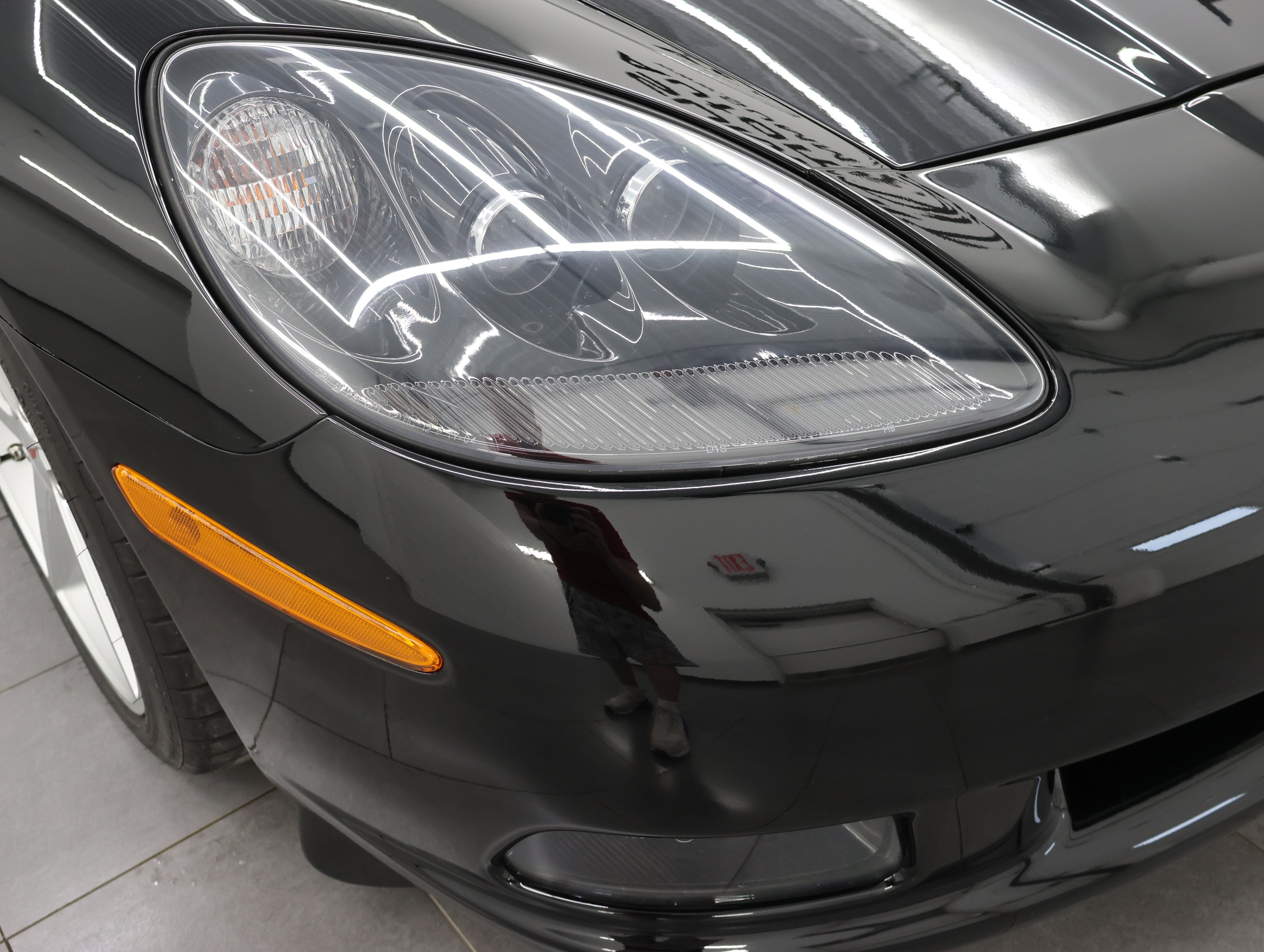 Used 2011 Chevrolet Corvette Convertible w/ Preferred Equipment Group RWD image 19