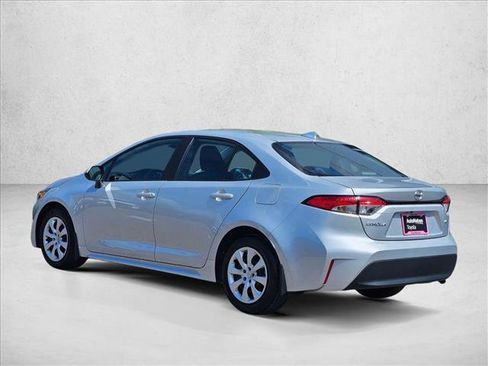 Used 2025 Toyota Corolla LE FWD image 7