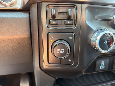 Used 2026 Ford F350 Lariat AWD/4WD image 28