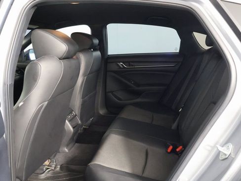 Used 2022 Honda Accord Sport image 11