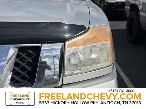 Used 2015 Nissan Titan SV w/ SV Value Truck Package image 7