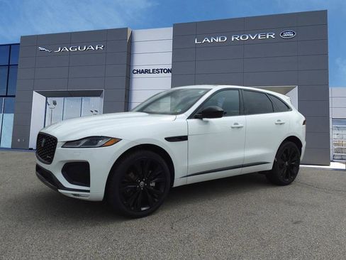 Certified 2025 Jaguar F-PACE R-Dynamic S image 1