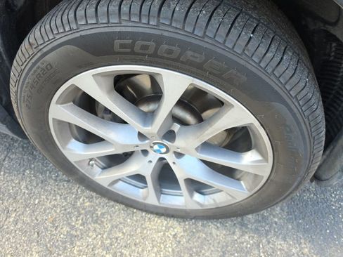 Used 2022 BMW X5 xDrive40i w/ Premium Package image 10