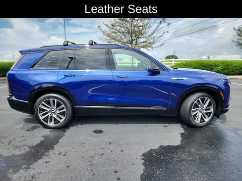 Used 2026 Cadillac Vistiq Sport AWD/4WD image 11