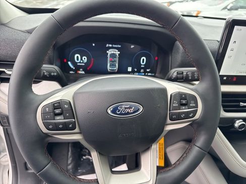 New 2026 Ford Explorer Active w/ Active Comfort Package image 12