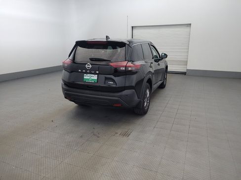 Used 2021 Nissan Rogue S AWD/4WD image 9
