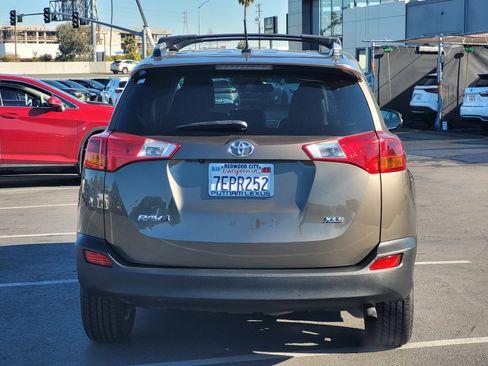 Used 2014 Toyota RAV4 XLE image 5