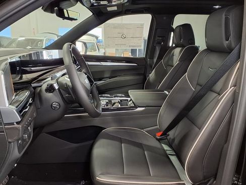 New 2026 Cadillac Escalade ESV Sport AWD/4WD image 14