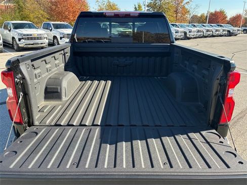 New 2025 Chevrolet Silverado 1500 LTZ w/ LTZ Premium Package image 18