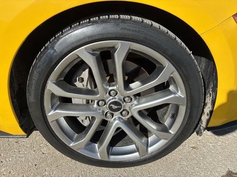 Used 2018 Ford Mustang GT Premium w/ Equipment Group 401A image 11