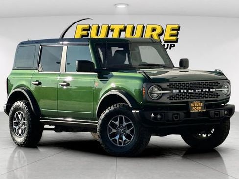 Used 2025 Ford Bronco Badlands AWD/4WD image 1