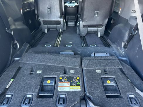 Used 2024 Toyota Sienna XSE AWD/4WD image 26