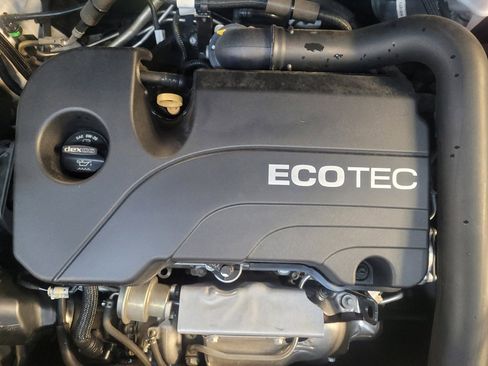 Used 2020 Chevrolet Equinox LT image 30