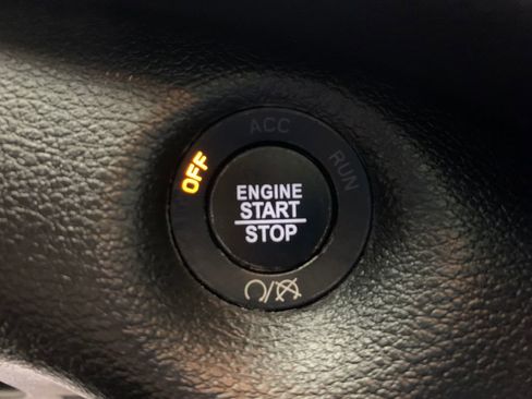 Used 2022 Jeep Cherokee Limited w/ Elite Package AWD/4WD image 27