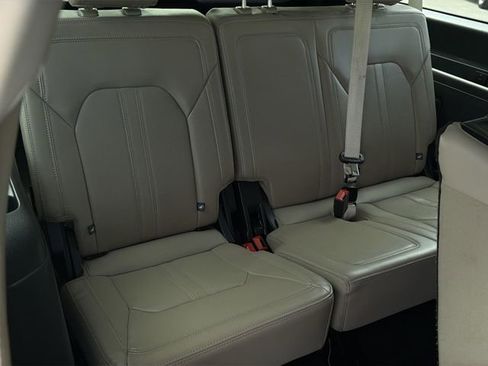 Used 2024 Ford Expedition Max Limited image 43
