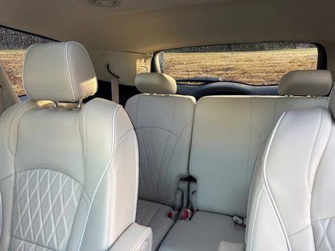 Used 2022 Buick Enclave Avenir image 40