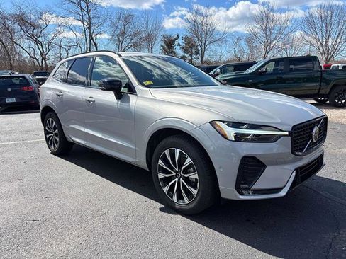 Used 2025 Volvo XC60 B5 Plus image 1