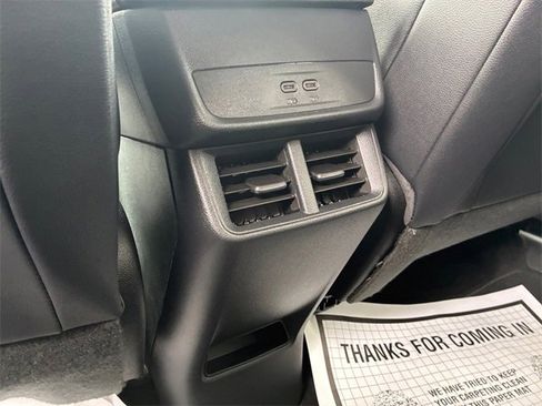 New 2026 Chevrolet Equinox LT w/ Convenience Package II image 18