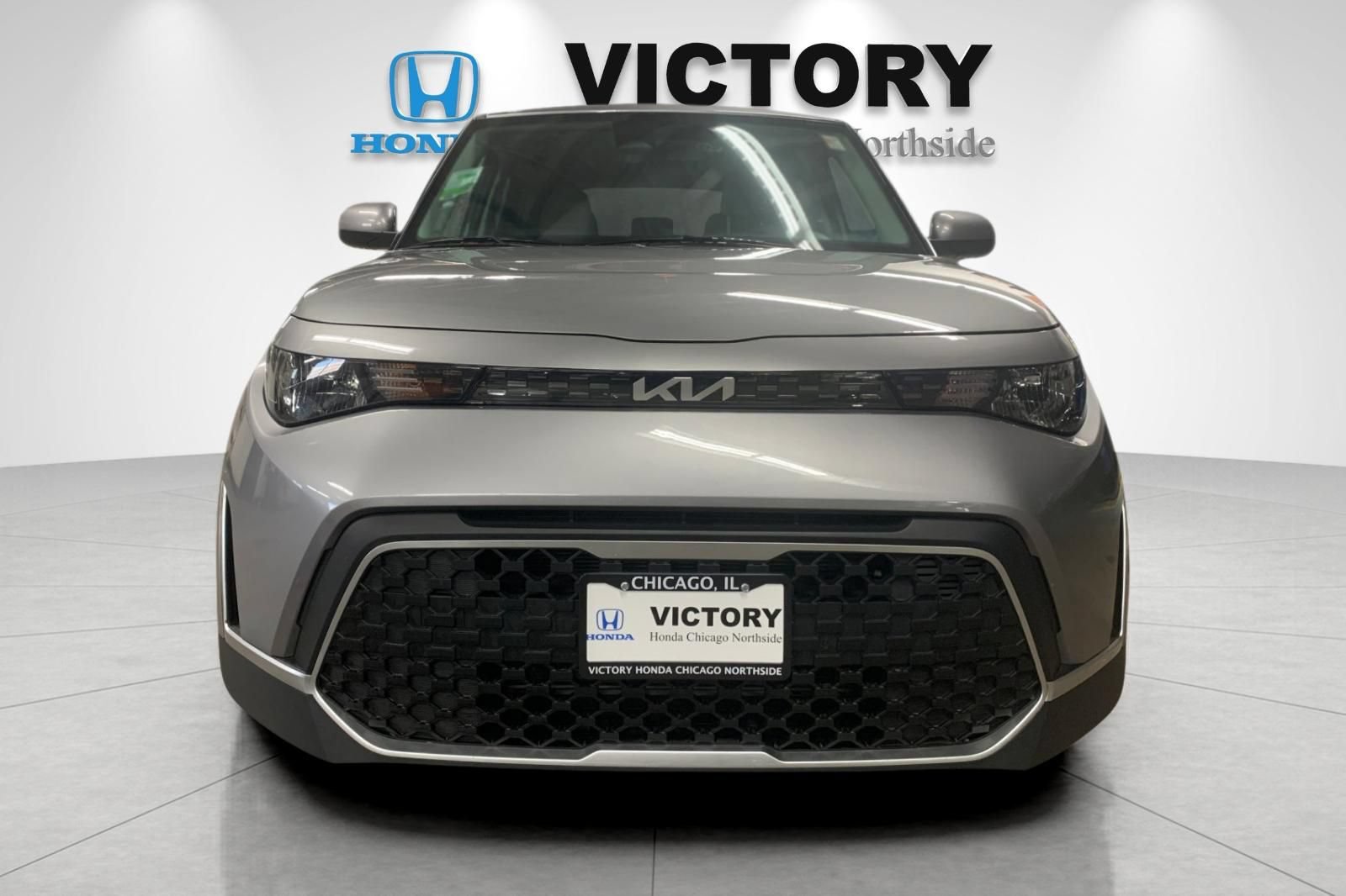 Used 2025 Kia Soul LX w/ LX Technology Package FWD image 8