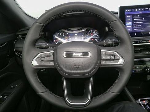 Used 2026 Jeep Compass Limited AWD/4WD image 29