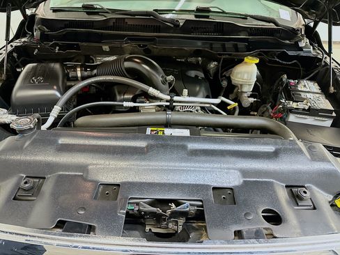 Used 2017 RAM 1500 Big Horn AWD/4WD image 34