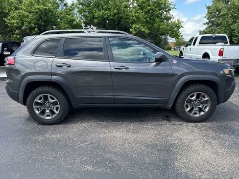 Used 2019 Jeep Cherokee Trailhawk AWD/4WD image 6