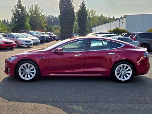 Used 2017 Tesla Model S 60 RWD image 5