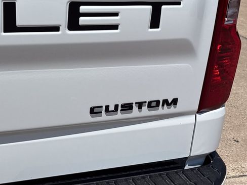 New 2026 Chevrolet Silverado 1500 Custom w/ Turbomax Blackout Package AWD/4WD image 5