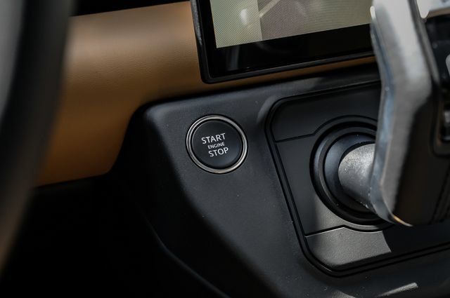 New 2026 Land Rover Defender 110 X-Dynamic SE AWD/4WD image 28