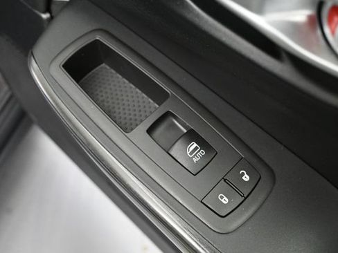 Used 2016 Jeep Cherokee Latitude w/ North All-Season Group AWD/4WD image 42