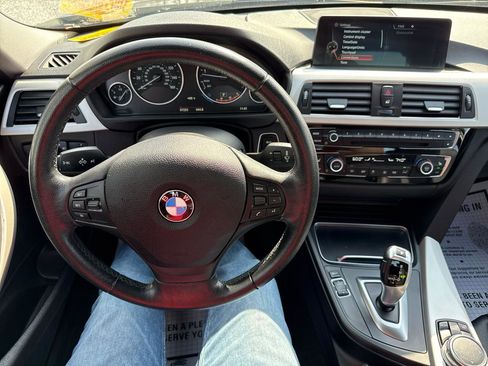 Used 2016 BMW 320i xDrive Sedan image 9