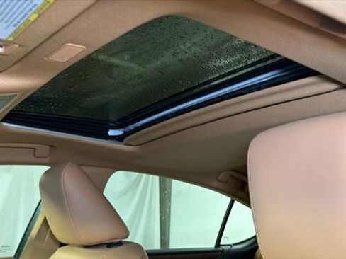 Certified 2023 Lexus ES 250 w/ Premium Package AWD/4WD image 8