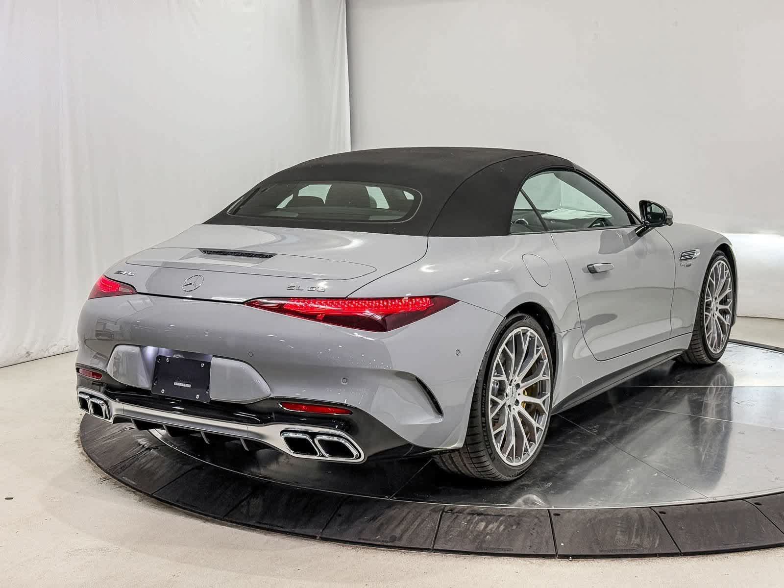 New 2026 Mercedes-Benz SL 63 AMG 4MATIC image 4