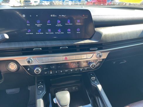Certified 2024 Kia Telluride EX w/ EX Captain's Chair Package AWD/4WD image 20