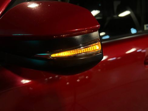 Used 2021 Toyota 4Runner SR5 Premium w/ Moonroof Package image 28