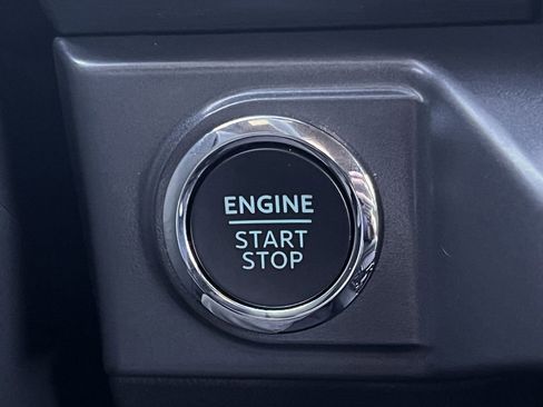 Used 2025 Ford F150 XLT w/ Equipment Group 302A MID image 25