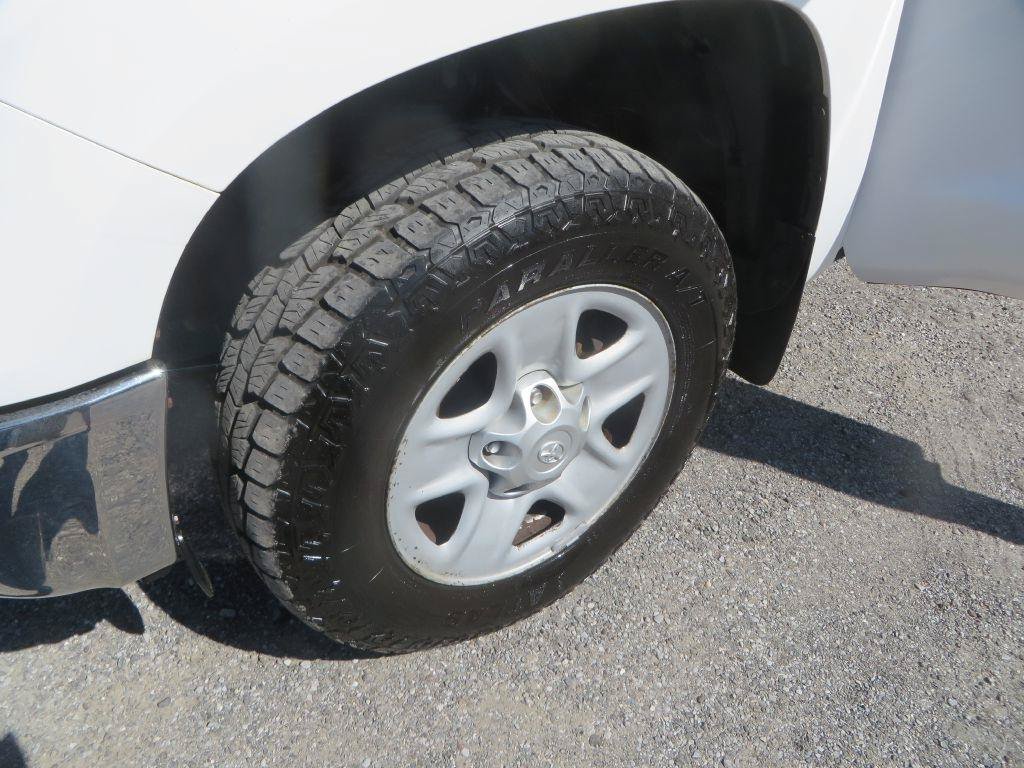 Used 2018 Toyota Tundra SR5 AWD/4WD image 27