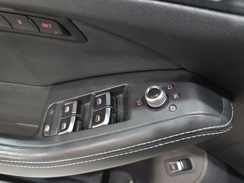 Used 2015 Audi SQ5 Premium Plus w/ Technology Package AWD/4WD image 30