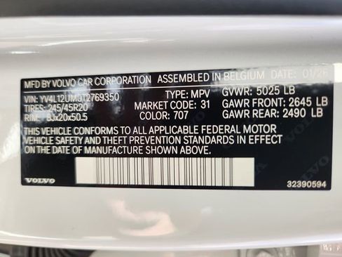 New 2026 Volvo XC40 B5 Ultra w/ Climate Package image 24