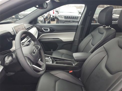 New 2026 Jeep Compass Limited w/ Sun, Sound & Navigation Group AWD/4WD image 18