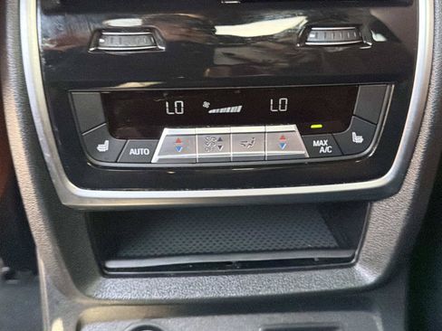 Used 2025 BMW X7 M60i w/ Executive Package AWD/4WD image 16