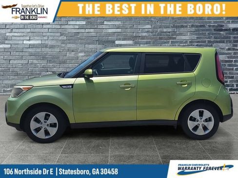 Used 2015 Kia Soul FWD image 2
