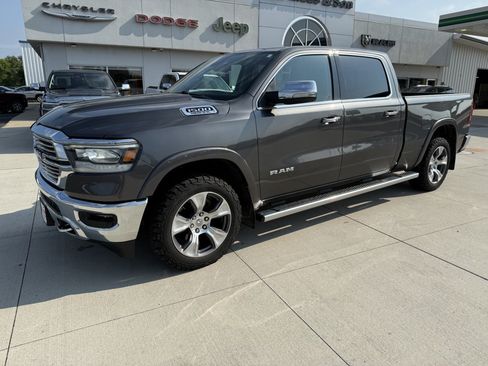 Used 2020 RAM 1500 Laramie AWD/4WD image 3