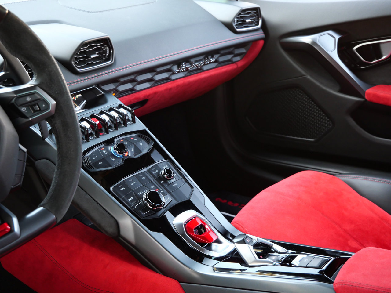 Used 2016 Lamborghini Huracan LP 580-2 RWD image 16