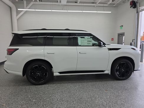 New 2026 INFINITI QX80 4WD w/ Sport Exterior Package image 6