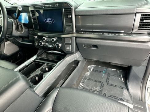 Used 2024 Ford F250 Lariat w/ Black Appearance Package image 36