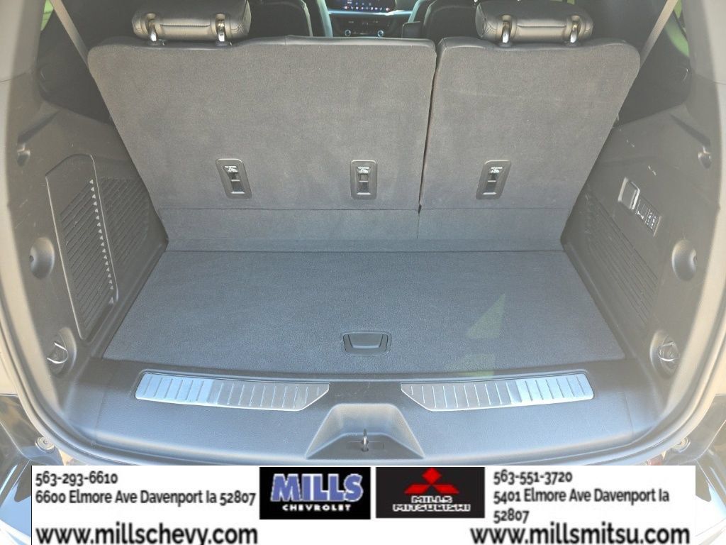 Used 2025 Chevrolet Tahoe Z71 w/ Z71 Off-Road Package AWD/4WD image 19